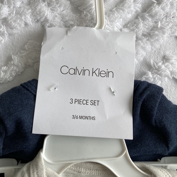Calvin Klein 3 piece set 3- 6 months - Picture 6 of 6
